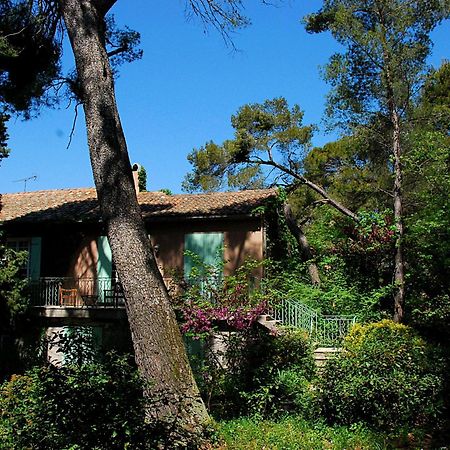 Hotel Les Mazets Des Roches Tarascon Eksteriør bilde