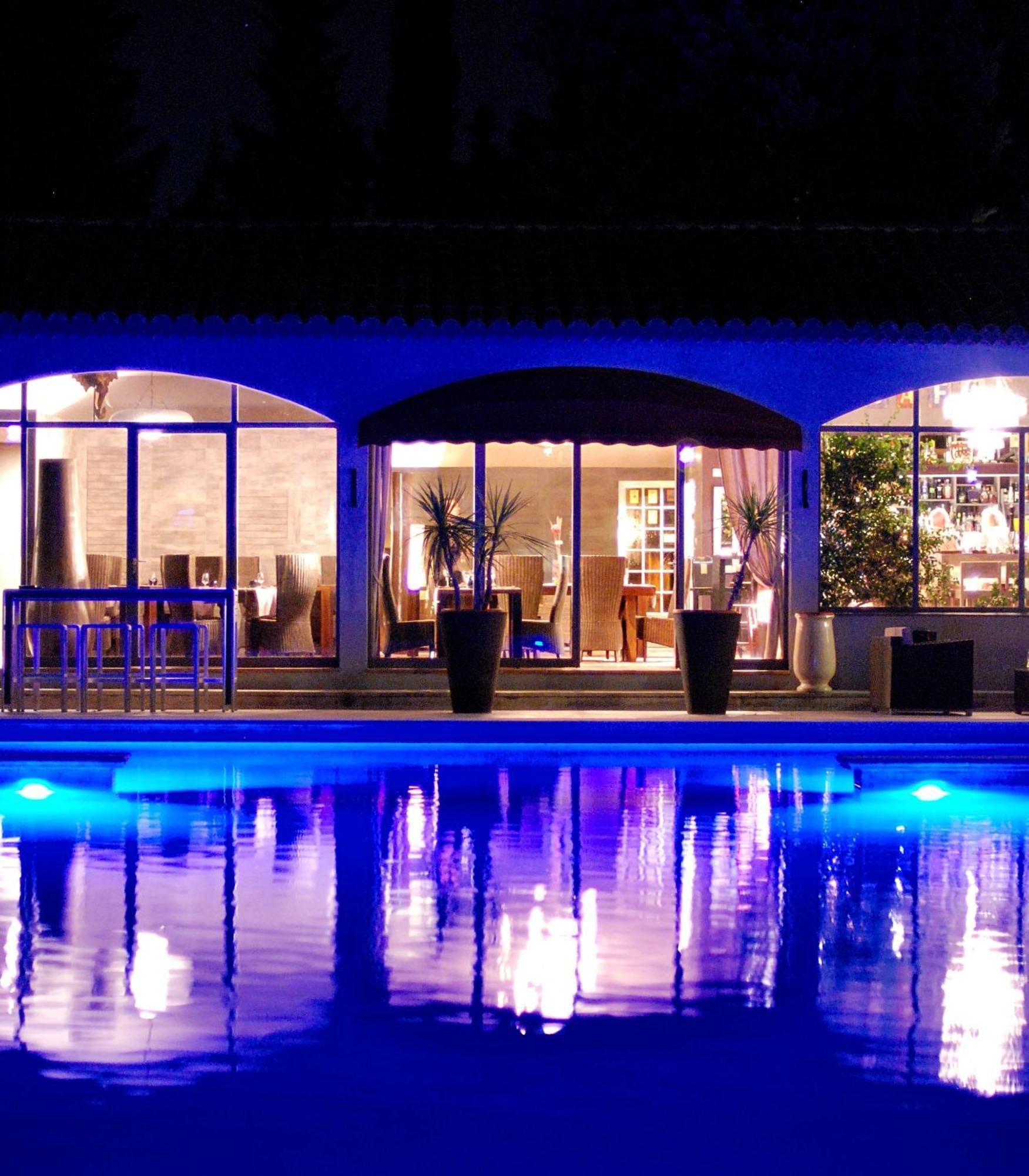 Hotel Les Mazets Des Roches Tarascon Eksteriør bilde
