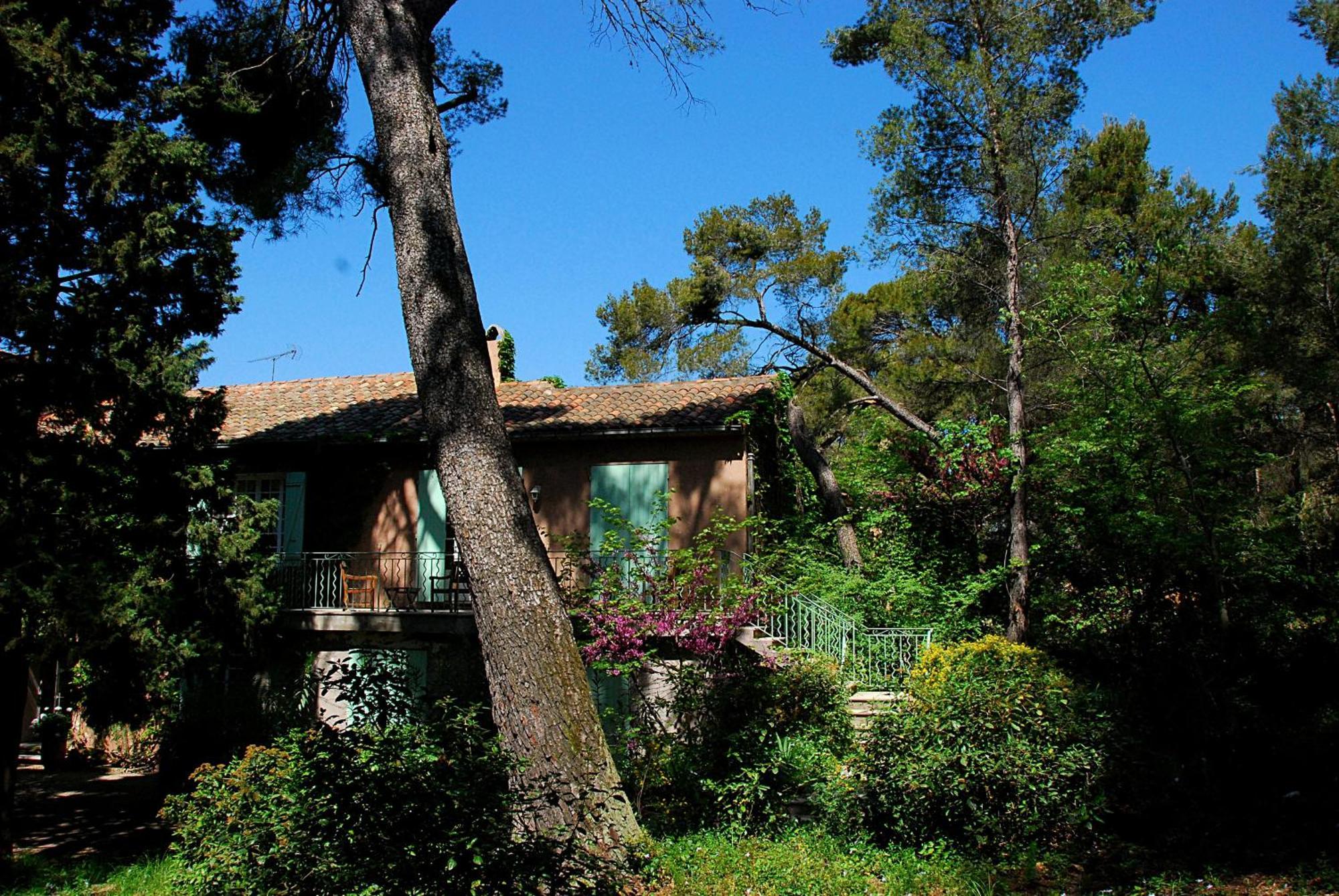 Hotel Les Mazets Des Roches Tarascon Eksteriør bilde