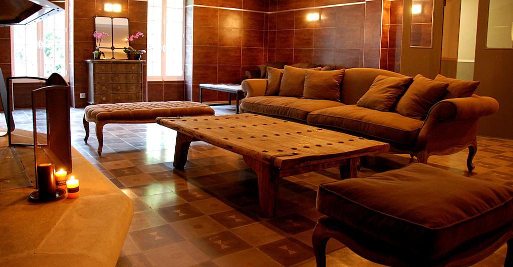 Hotel Les Mazets Des Roches Tarascon Eksteriør bilde