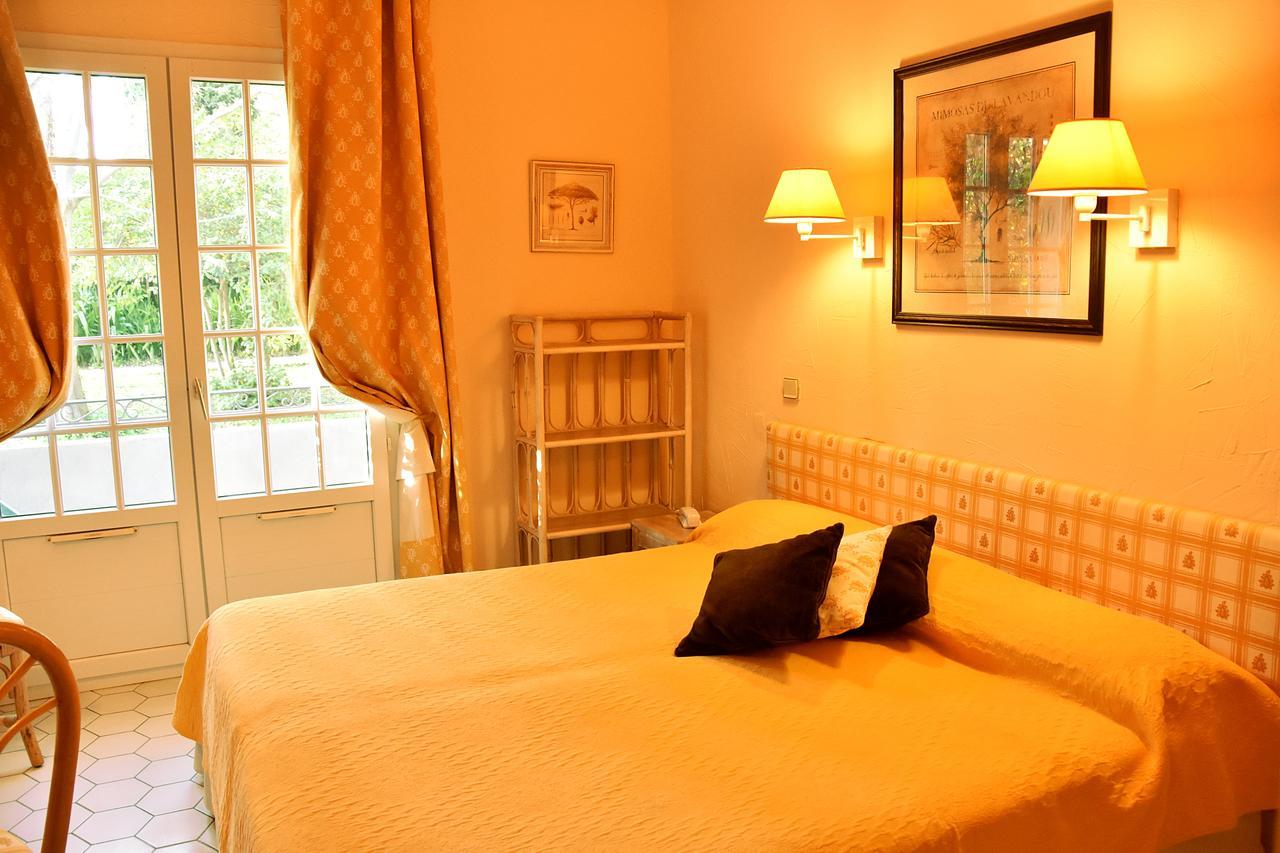 Hotel Les Mazets Des Roches Tarascon Eksteriør bilde