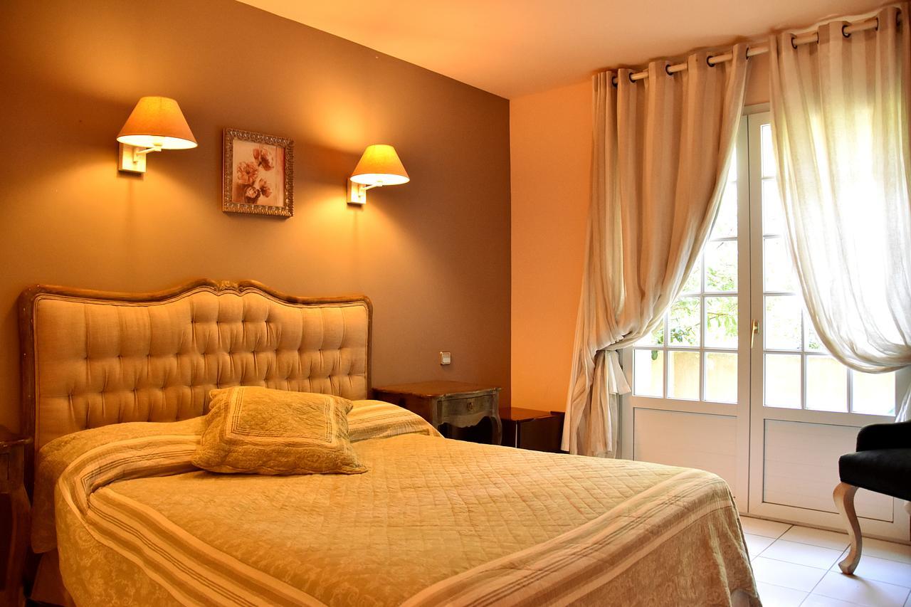 Hotel Les Mazets Des Roches Tarascon Eksteriør bilde