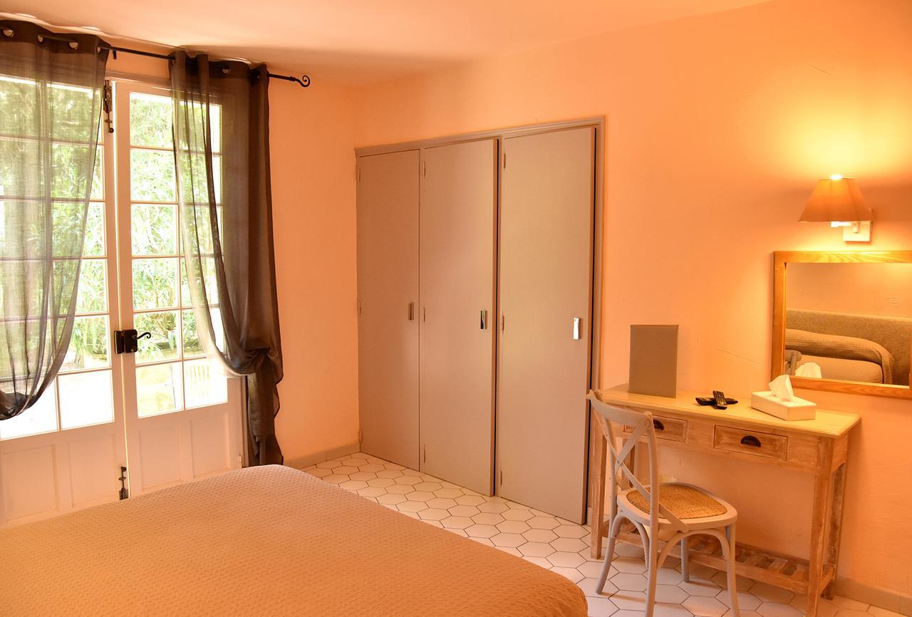 Hotel Les Mazets Des Roches Tarascon Eksteriør bilde