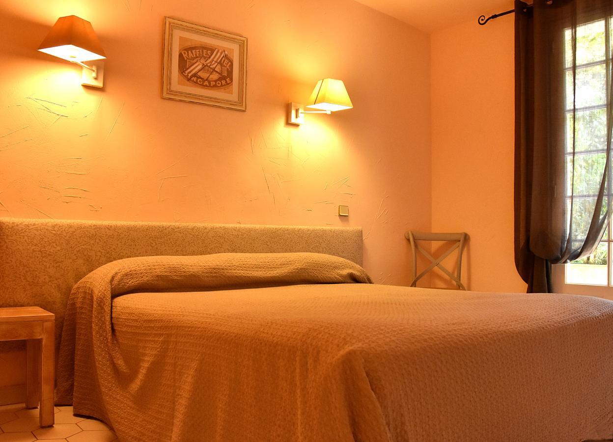 Hotel Les Mazets Des Roches Tarascon Eksteriør bilde