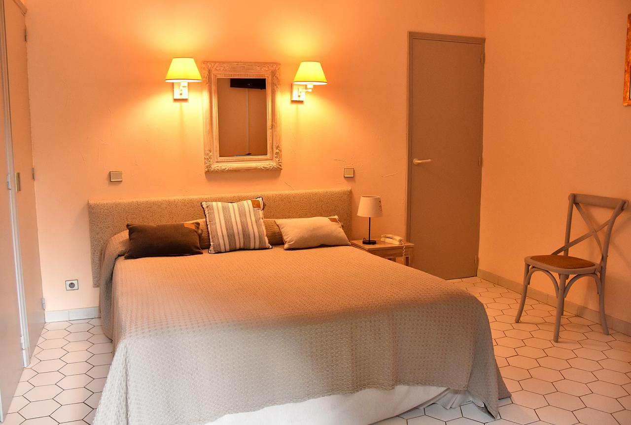 Hotel Les Mazets Des Roches Tarascon Eksteriør bilde