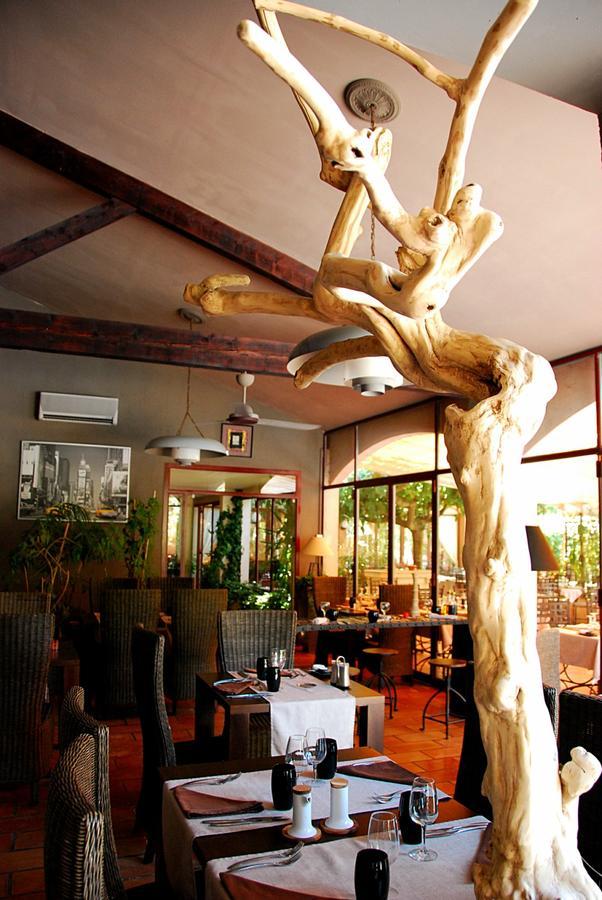 Hotel Les Mazets Des Roches Tarascon Eksteriør bilde