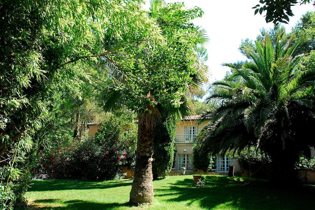 Hotel Les Mazets Des Roches Tarascon Eksteriør bilde